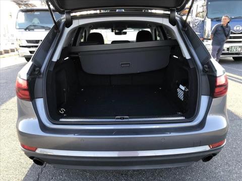 2017 Audi A4 - Thumbnail