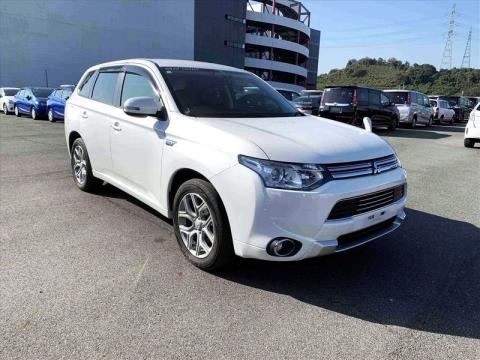 2014 Mitsubishi Outlander - Thumbnail