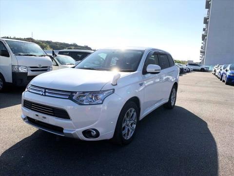 2014 Mitsubishi Outlander - Thumbnail
