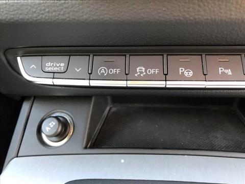 2020 Audi Q5 - Thumbnail