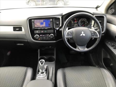 2015 Mitsubishi Outlander - Thumbnail