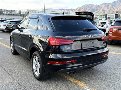 2016 Audi Q3 - Thumbnail