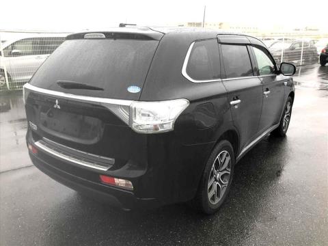 2015 Mitsubishi Outlander - Thumbnail