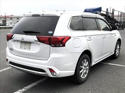 2016 Mitsubishi OUTLANDER - Thumbnail