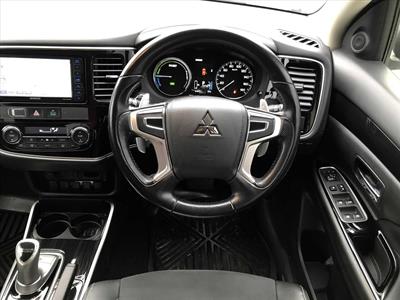 2016 Mitsubishi OUTLANDER - Thumbnail