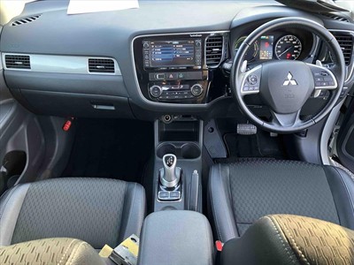 2014 Mitsubishi OUTLANDER - Thumbnail