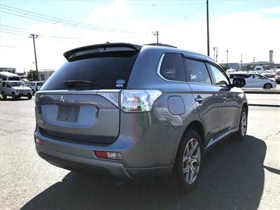 2015 Mitsubishi OUTLANDER - Thumbnail
