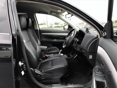 2014 Mitsubishi OUTLANDER - Thumbnail