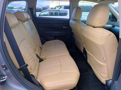 2013 Mitsubishi OUTLANDER - Thumbnail