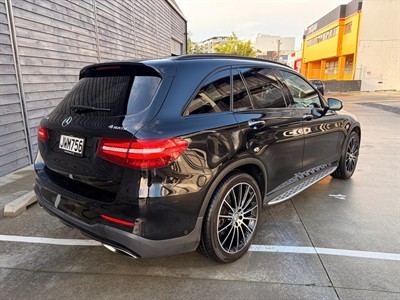 2016 Mercedes-Benz GLC 250 AMG PKG 4MATIC - Thumbnail