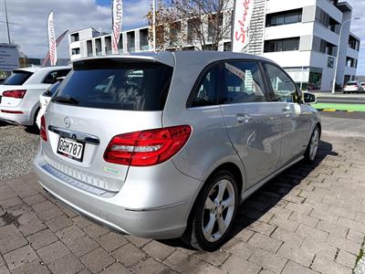 2012 Mercedes-Benz B180 - Thumbnail