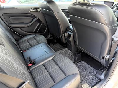 2012 Mercedes-Benz B180 - Thumbnail