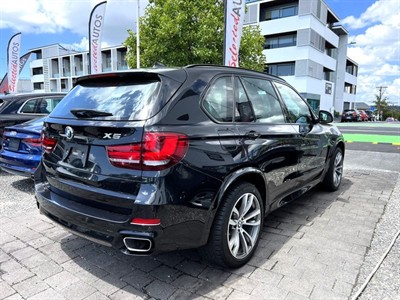 2017 BMW X5 - Thumbnail