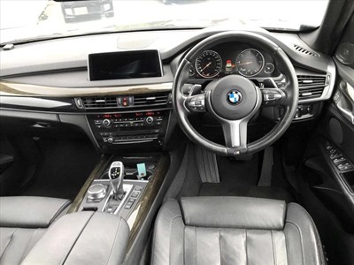 2017 BMW X5 - Thumbnail