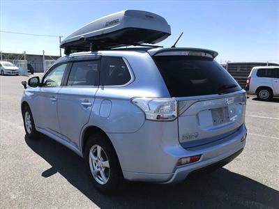 2015 Mitsubishi OUTLANDER - Thumbnail