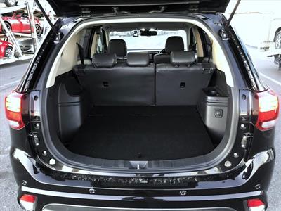 2017 Mitsubishi OUTLANDER - Thumbnail