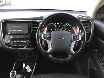 2017 Mitsubishi OUTLANDER - Thumbnail