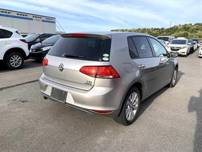 2013 Volkswagen Golf - Thumbnail