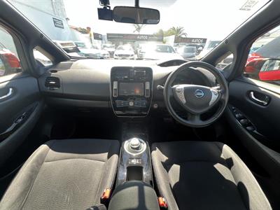 2015 Nissan Leaf - Thumbnail
