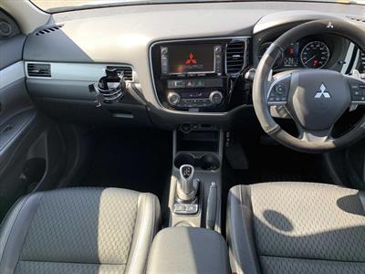 2014 Mitsubishi OUTLANDER - Thumbnail