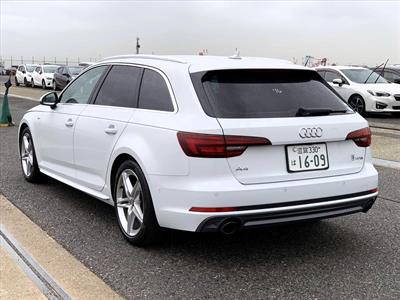 2017 Audi A4 - Thumbnail