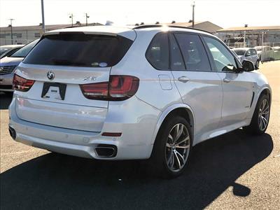 2018 BMW X5 - Thumbnail